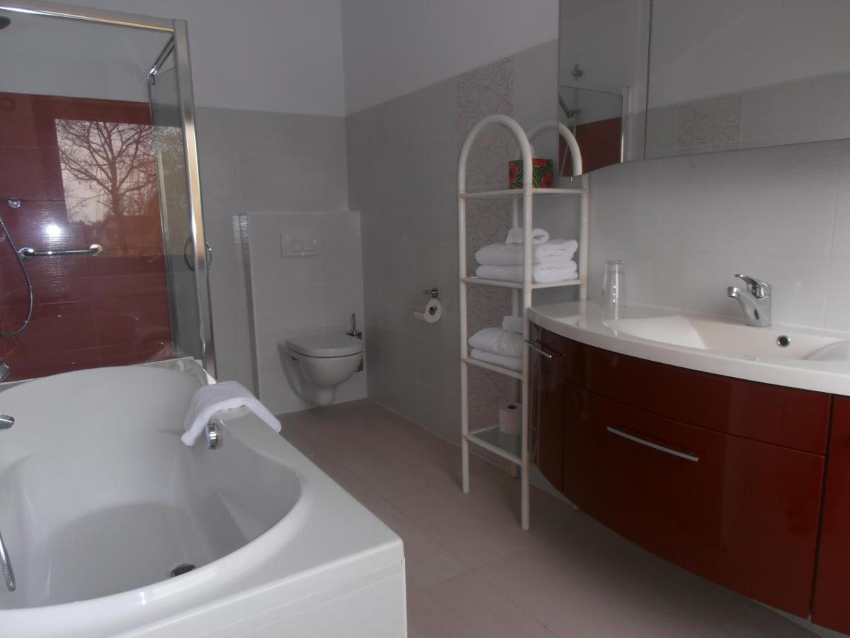 B&B Jossefin Tuinen Lanaken Exterior foto
